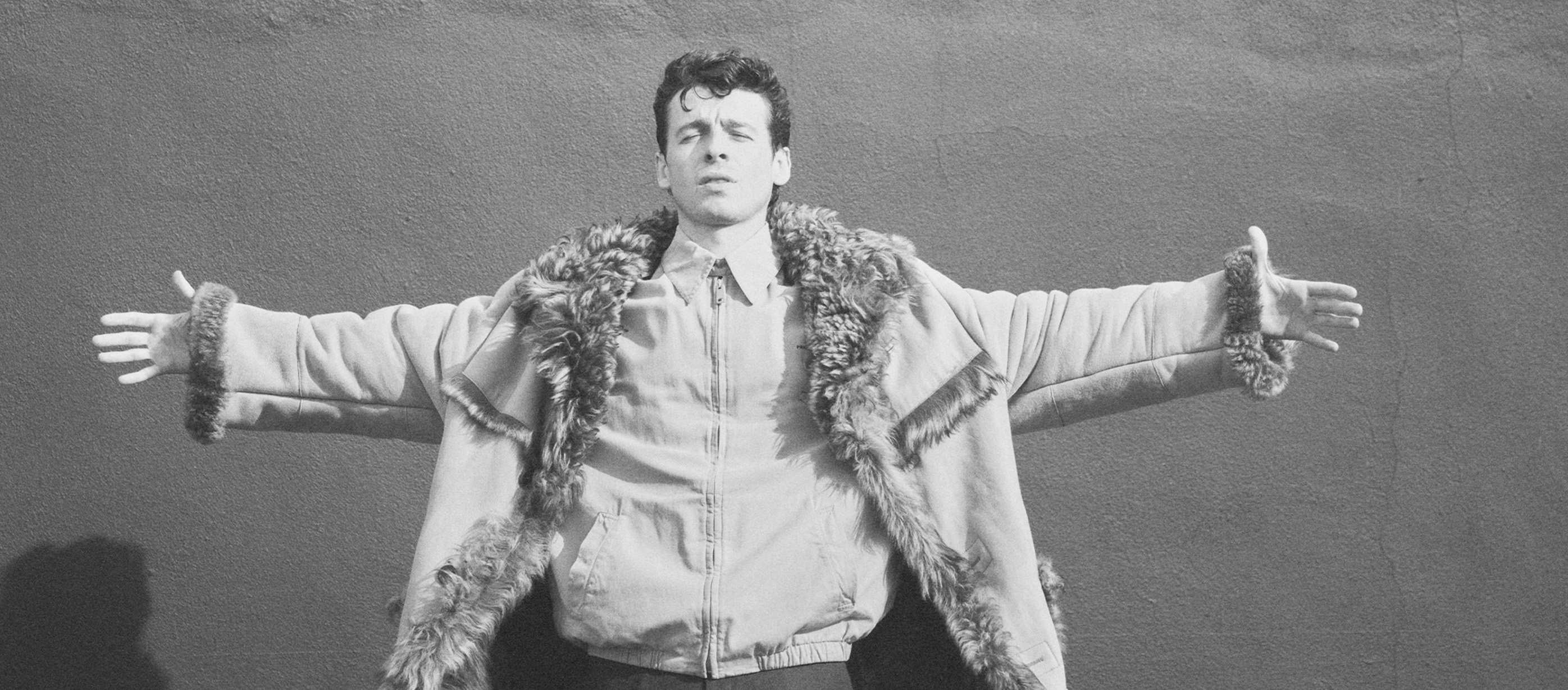 Anthony Boyle Talks House of Guinness