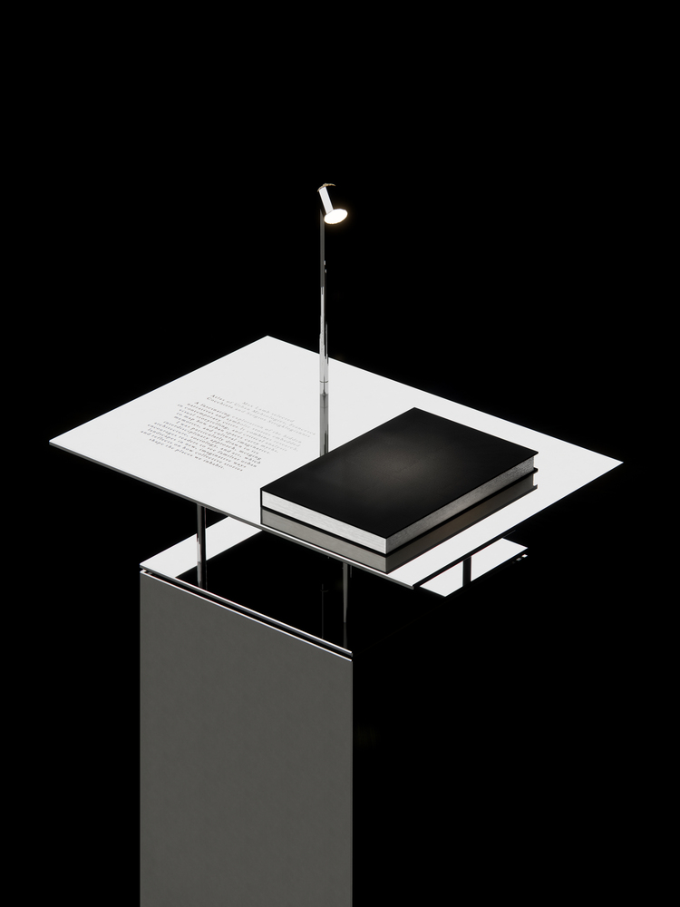 Jil-Sander_plinth-detail-2.jpg